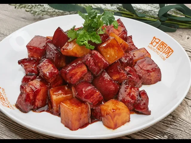土豆红烧肉 - 菜谱做法详细步骤 - 大师家常菜系列